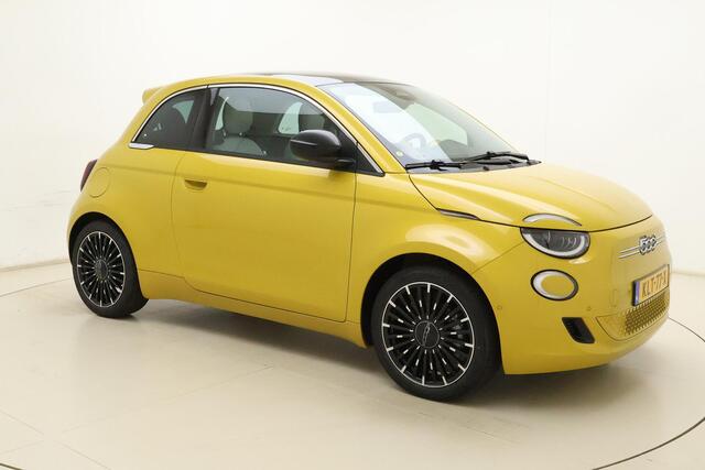 Fiat 500 La Prima 42 kWh | Glazen dak | Camera | Cruise control | La Prima uitvoering