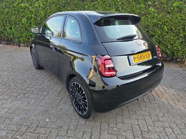 Fiat 500 Fiat 500E Icon 42 kWh Dealer onderhouden