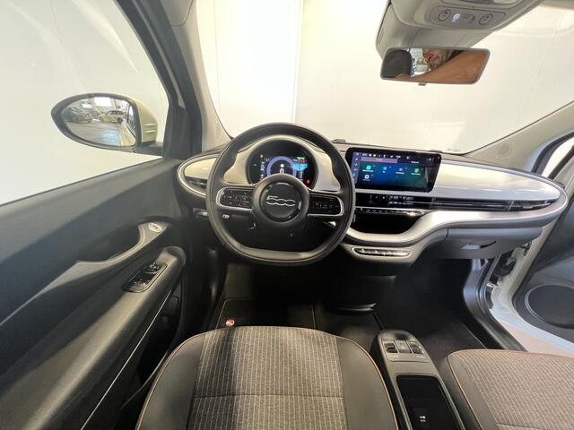 Fiat 500 Icon 42 kWh | Navigatie/Android/Apple Carplay | LM Velgen 16" | Cruise Control | DAB | Cruise Control | Airco |