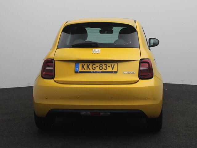 Fiat 500 1.0 Hybrid La Prima | tot 8 jaar garantie | Demo |