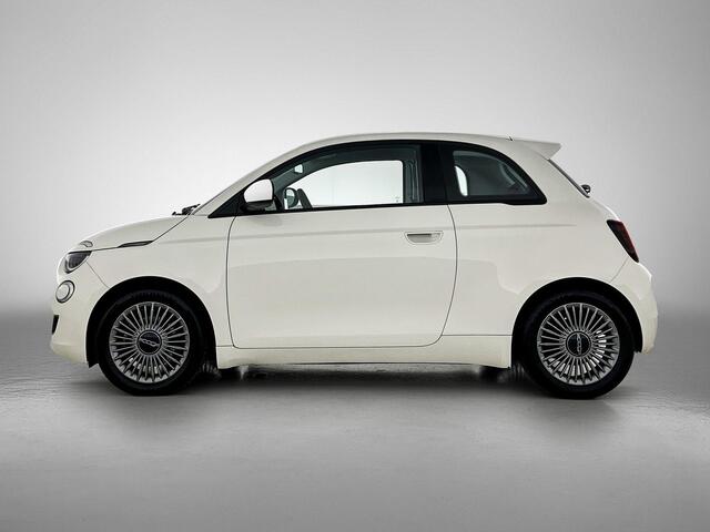 Fiat 500 3+1 Icon 42 kWh | SOH: 94,9% | Apple Carplay/Android Auto | Parkeersensoren |