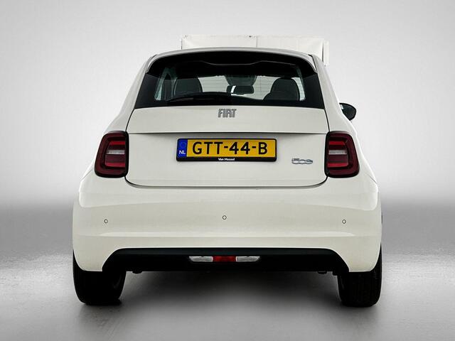 Fiat 500 3+1 Icon 42 kWh | SOH: 94,9% | Apple Carplay/Android Auto | Parkeersensoren |
