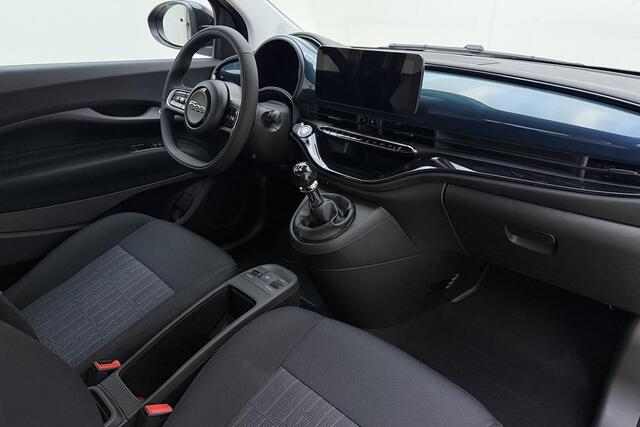 Fiat 500 1.0 Hybrid Icon | DEMO | Cruise control | Parkeersensoren | Hybride | Climate control