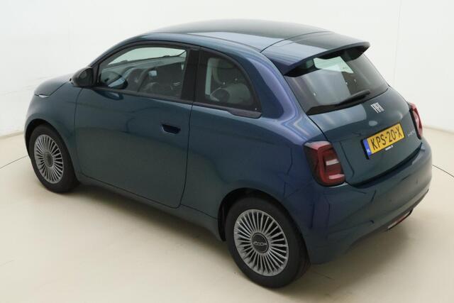 Fiat 500 1.0 Hybrid Icon | DEMO | Cruise control | Parkeersensoren | Hybride | Climate control
