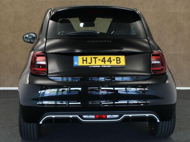 Fiat 500 ABARTH 42 kWh - APPLE CARPLAY/ANDROID AUTO - CRUISE CONTROL - NAVIGATIE FULL MAP - LICHTMETALEN VELGEN 17 INCH - KEYLESS START - PARKEERSENSOREN ACHTER - SPORTSTUUR - SPORTSTOELEN