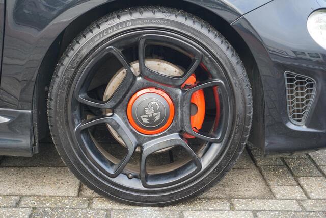 Fiat 500 ABARTH 1.4 T-Jet Turismo 70th Anniversary