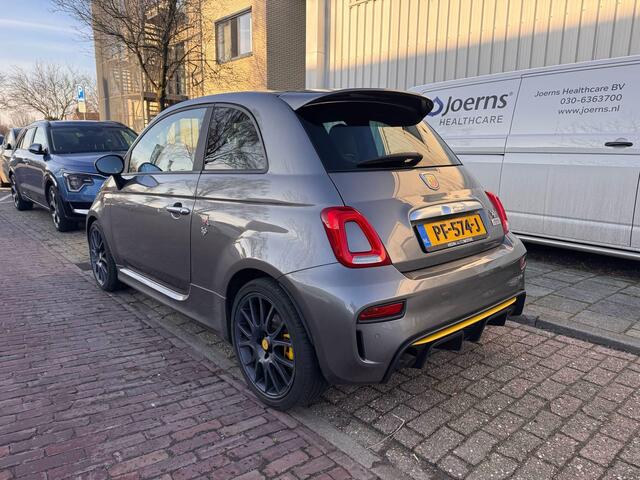 Fiat 500 ABARTH 1.4 T-Jet 160pk 595 Pista met Leer Navi Xenon BEATS Audio NL-Auto Dealeronderhouden