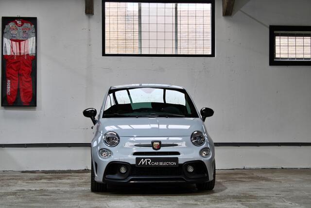 Fiat 500 ABARTH 1.4 T-Jet Competizione | Sportstoelen | Carbon | Sportuitlaat | 17 inch | Navigatie | Parkeersensoren |