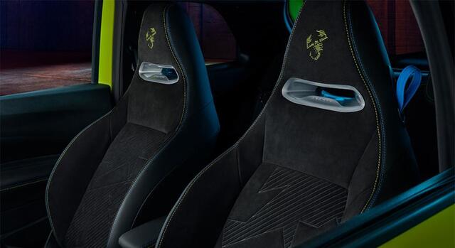 Fiat 500 ABARTH Turismo 42 kWh | Leder | Sportstoelen | 18" Velgen