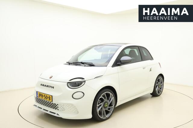 Fiat 500 ABARTH 42 kWh | Sportief | Panoramadak | Keyless | Alcantara lederen bekleding | 17" Lichtmetalen velgen | Camera | Navigatie