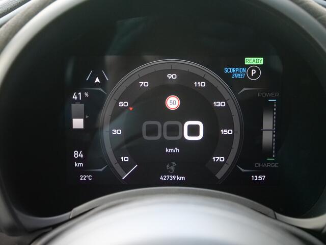 Fiat 500 ABARTH Turismo 42 kWh Navigatie / LED / Panoramadak / Camera