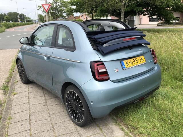 Fiat 500C Icon 42 kWh Cabriolet NAVI|CLIMATE|CAMERA|PDC|APPLE/ANDROID|17"|ADAPTIVE CRUISE|STOELVERWARMING