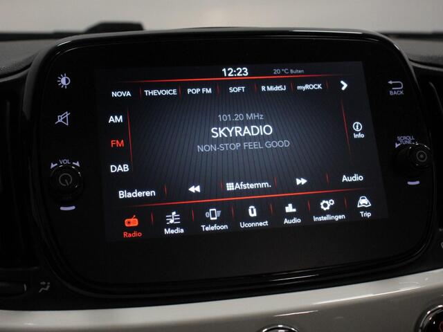 Fiat 500C 1.2 Automaat Lounge Navigatie Apple Carplay/Android Auto Cruise Control Airco Dab Parkeersensoren Achter Lichtmetalen Velgen