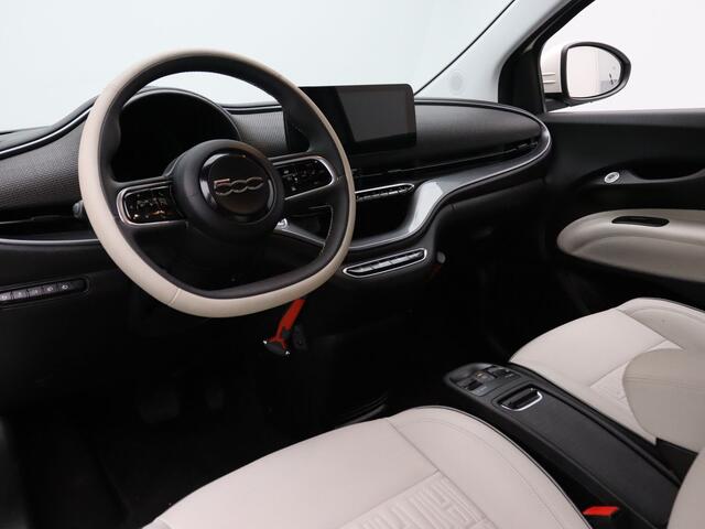 Fiat 500C La Prima 42 kWh Automaat Camera | Adapt. Cruise | Navi | Parkeersens. v+a | Stoelverw.