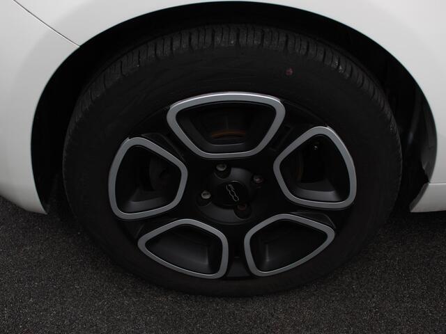 Fiat 500C 1.0 Hybrid Club | Airco | Lichtmetalen velgen | Dab | cruise Control | Touch screen