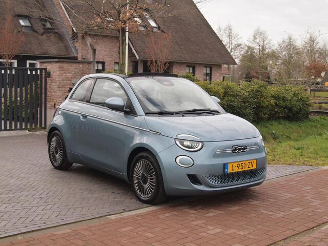 Fiat 500C Icon 42 kWh | Cabrio | Camera | Apple Carplay | Cruise Control | Dealeronderhouden |