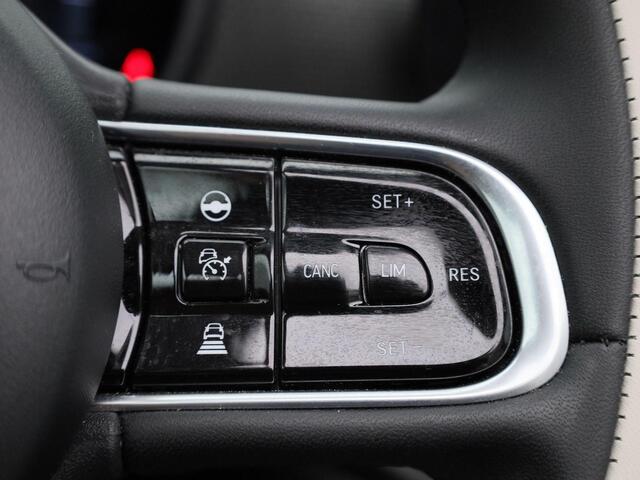 Fiat 500C 500e 42 kWh La Prima | Climate Control / ECC | Licht metalen velgen 17 inch | Cruise control, Navigatie | Lederen bekleding beige | Stoelverwarming | LED koplampen | Park Distance Control voor en achter | Achteruitrijcamera |