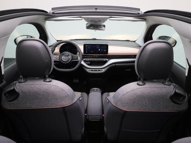 Fiat 500C 500e 42 kWh Icon | Climate Control / ECC | Open dak schuif | Licht metalen velgen 16 inch | Cruise control | Navigatie | Achteruitrijcamera |