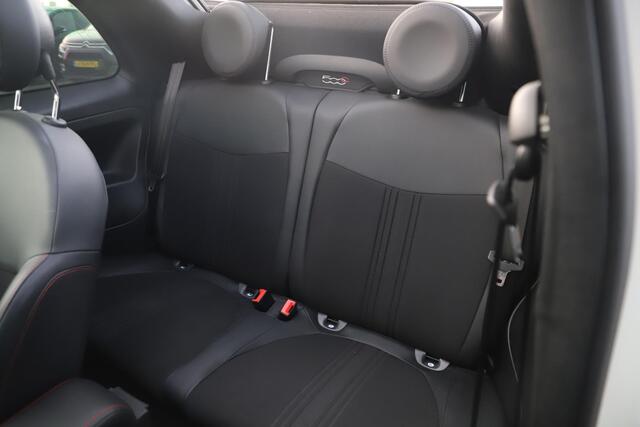 Fiat 500C 1.0 Hybrid Sport Cabrio 16 inch LMV Half Leder Navigatie Carplay Android Climate Cruisecontrol Rode Remklauwen Super Netjes!