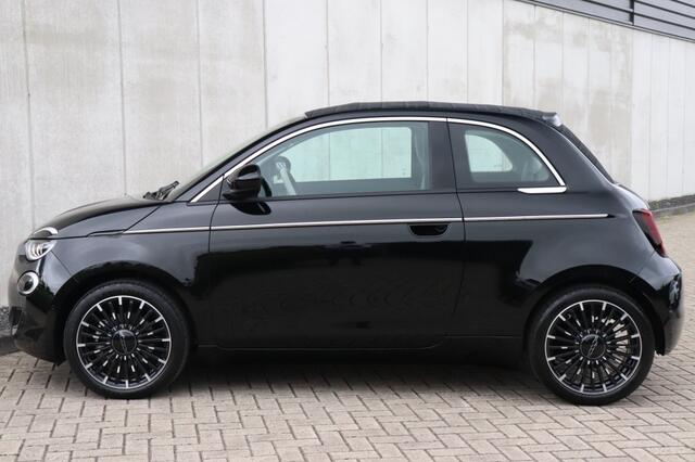 Fiat 500C La Prima 42 kWh | Technology | Winter | 17"