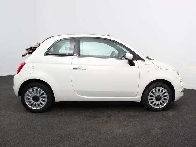 Fiat 500C 1.0 Hybrid Dolcevita Half lederen bekleding Climate control Cruise control Parkeersensoren achter Lichtmetalen velgen Apple Carplay/ Android Auto