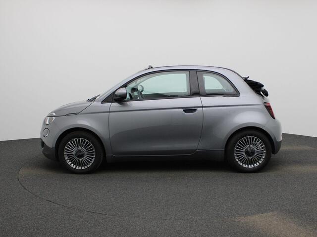 Fiat 500C 500e 42 kWh Icon | Navigatie | Stoelverwarming | Parkeersensoren achter |