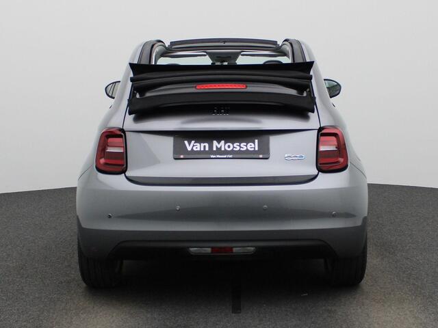 Fiat 500C 500e 42 kWh Icon | Navigatie | Stoelverwarming | Parkeersensoren achter |