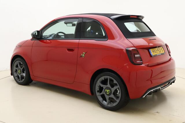 Fiat 500C ABARTH Urban 42 kWh | Elektrisch open dak | Sportstoelen | Sportstuur | 17'' lichtmetalen velgen | Navigatie | Camera | Keyless