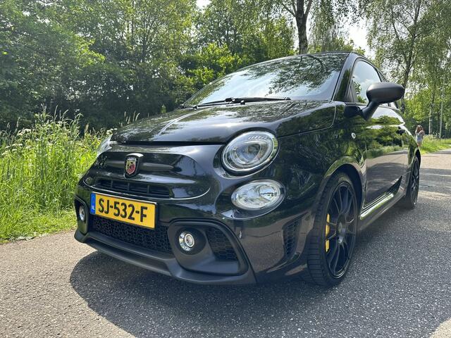 Fiat 500C ABARTH 1.4 T-Jet Competizione | CABRIO | AUTOMAAT | LEER | BEATS AUDIO | OZ 17 INCH VELGEN | WINDSCHERM | CARPLAY |