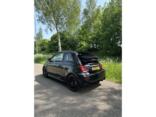 Fiat 500C ABARTH 1.4 T-Jet Competizione | CABRIO | AUTOMAAT | LEER | BEATS AUDIO | OZ 17 INCH VELGEN | WINDSCHERM | CARPLAY |