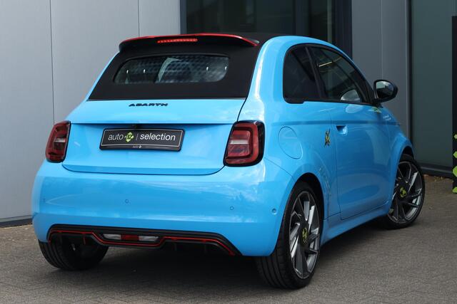 Fiat 500C ABARTH Turismo 42 kWh / Carplay / Camera / Dodehoek