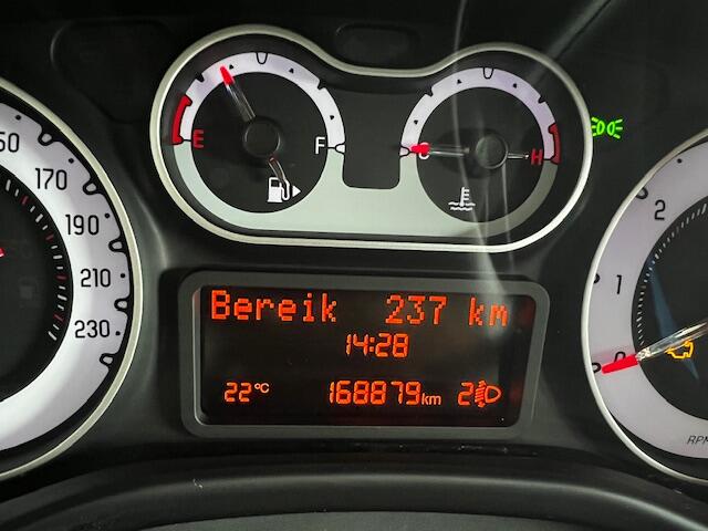 Fiat 500L 1.4-16V Lounge hoge instap / cruise control / airco / trekhaak / gezinsauto / sportief