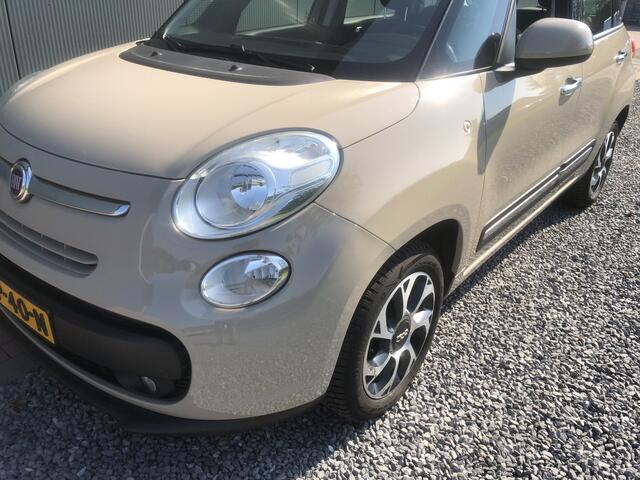 Fiat 500L Living 1.4 T-Jet 120pk Lounge Panoramadak 5-drs