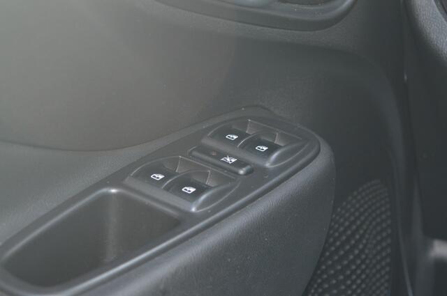 Fiat 500L 1.4 T-Jet 7p. | PANODAK - PDC - LEDER