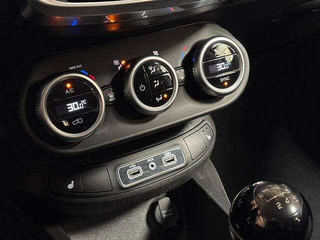 Fiat 500X 1.0 Urban Sport (APPLE CARPLAY, NAVIGATIE, CAMERA, CLIMATE, STOELVERWARMING, SPORTSTOELEN, CRUISE, LED KOPLAMPEN, NIEUWSTAAT)