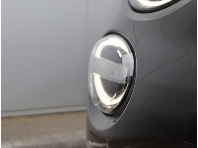 Fiat 500X 1.0 GSE Urban | Stoelverwarming | Navigatie | Camera | Keyless | LED