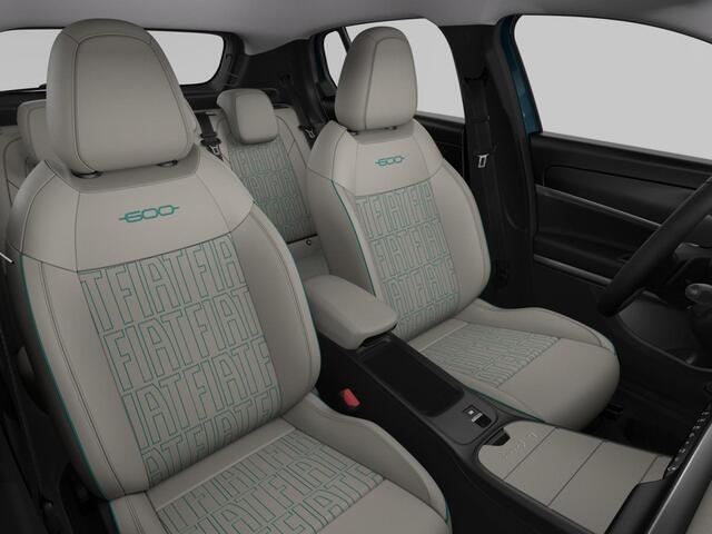 Fiat 600 1.2 Hybrid 145pk La Prima | Clima | Adapt. Cruise | Camera | BSM | 18" | Stoelverwarming | Apple Carplay | Elektr. A-Klep