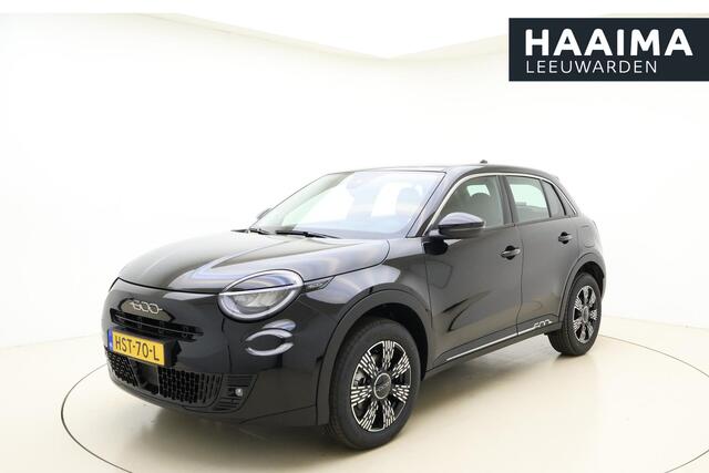 Fiat 600 1.2 Hybrid Black Edition | Apple Carplay/Android auto | Parkeersensoren | 17'' lichtmetalen velgen | LED verlichting | Automaat