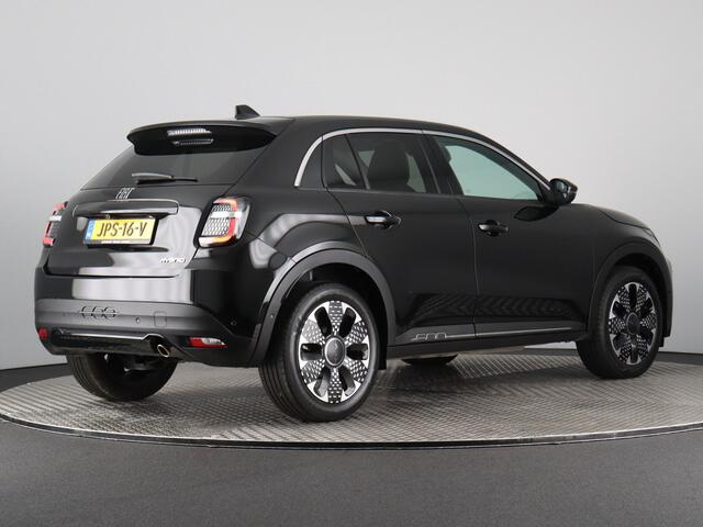 Fiat 600 1.2 Hybrid La Prima (Massage / Leder / 360 Cam / Navi / ACC / Elek. achterklep / 18'')