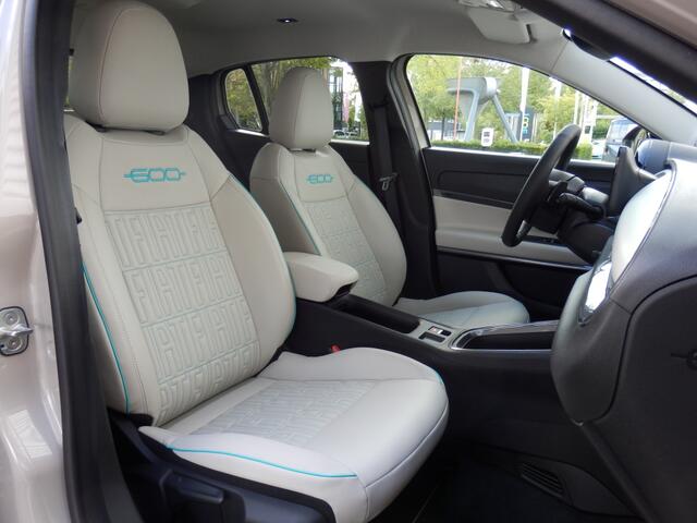 Fiat 600 136 pk. Hybride | La prima | 360 camera | Massage stoel |