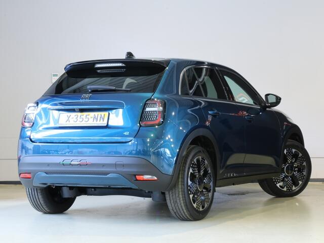 Fiat 600 600e La Prima 54 kWh * * ALL-IN PRIJS * FABRIEKSGARANTIE