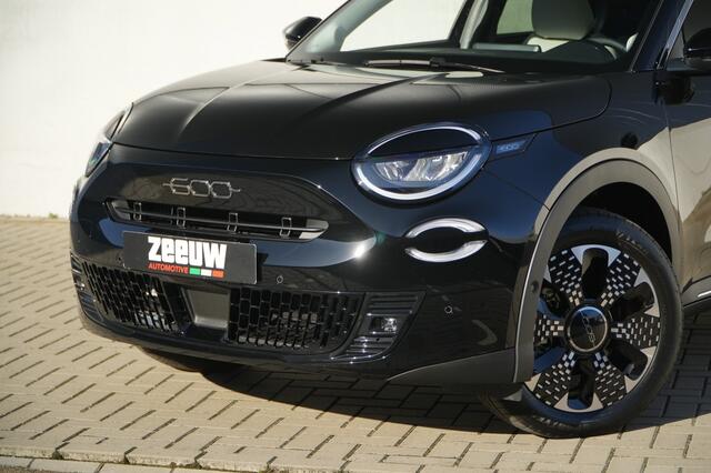 Fiat 600 1.2 Hybrid 110 PK La Prima | Navi | Camera | Carplay | Leder