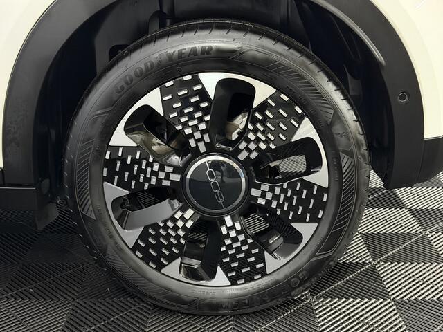 Fiat 600 1.2 Hybrid La Prima Camera, Leder, Memory stoelen, Keyless start, Virtual desk, Elektrische achterklep, Cruise control, 1 jaar garantie