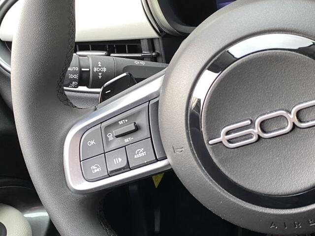 Fiat 600 1.2 Hybrid La Prima NAV ADAP-CRUISE CAMERA STOELVW CARPLAY LMV