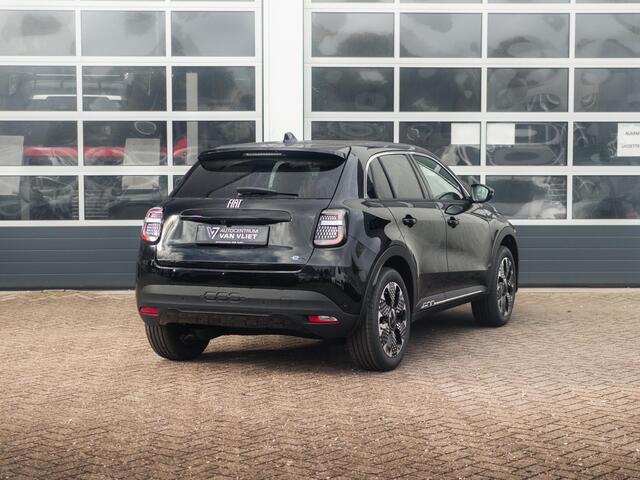 Fiat 600 600e La Prima 54 kWh | Carplay | Elek. Stoel | Stoelverwarming | Keyless | LED | Clima