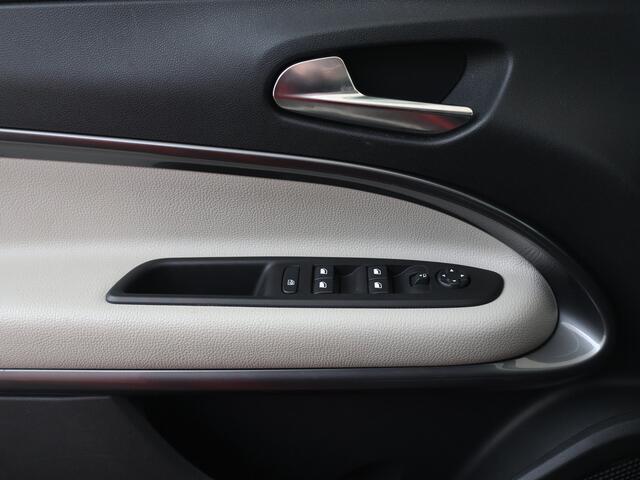 Fiat 600 1.2 Hybrid La Prima