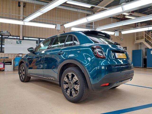 Fiat 600 1.2 Hybrid Urban ALL-INRIJKLAARPRIJS/Stoel en stuurverwarming/Navigatie/Keyless/Parkeersensoren