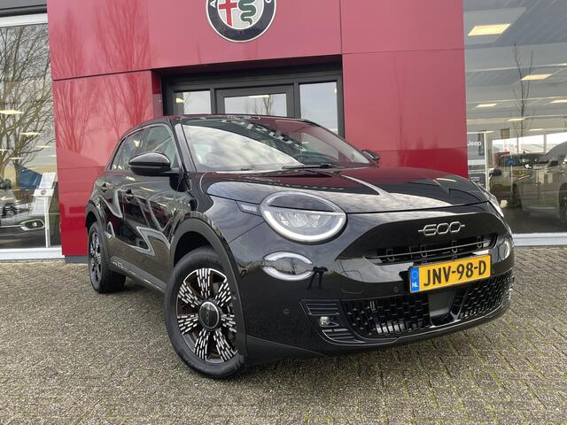 Fiat 600 1.2 Hybrid Urban Automaat | Apple/Android CarPlay rijdende auto niet altijd aanwezig