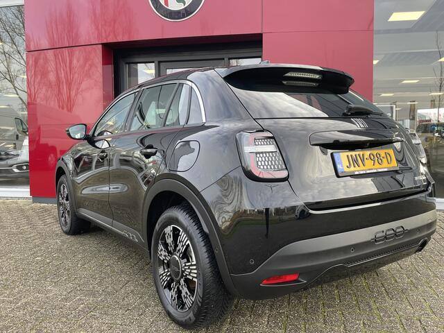 Fiat 600 1.2 Hybrid Urban Automaat | Apple/Android CarPlay rijdende auto niet altijd aanwezig