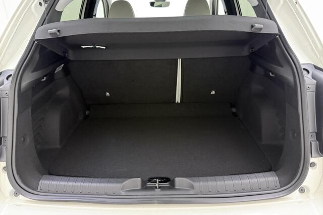 Fiat 600 1.2 Hybrid La Prima | Camera | Elektrische achterklep | 18'' lichtmetalen velgen | Lederen bekleding | Stoelmassage